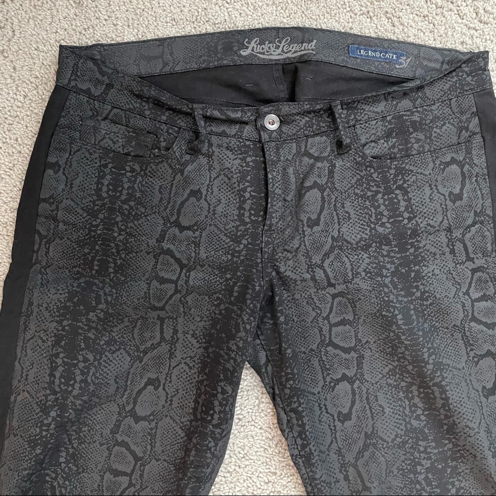 Lucky brand snakeskin print black jeans